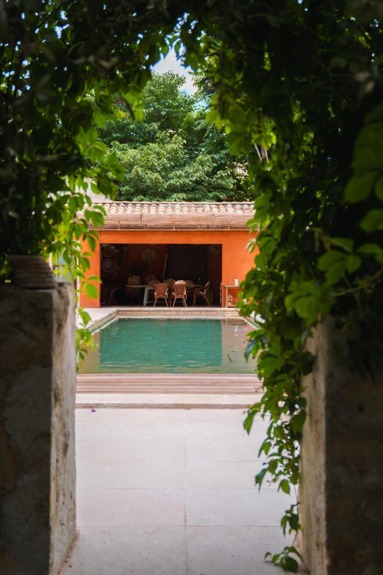 Le Jardin Des Cordeliers Bed & Breakfast Tarascon Exterior photo