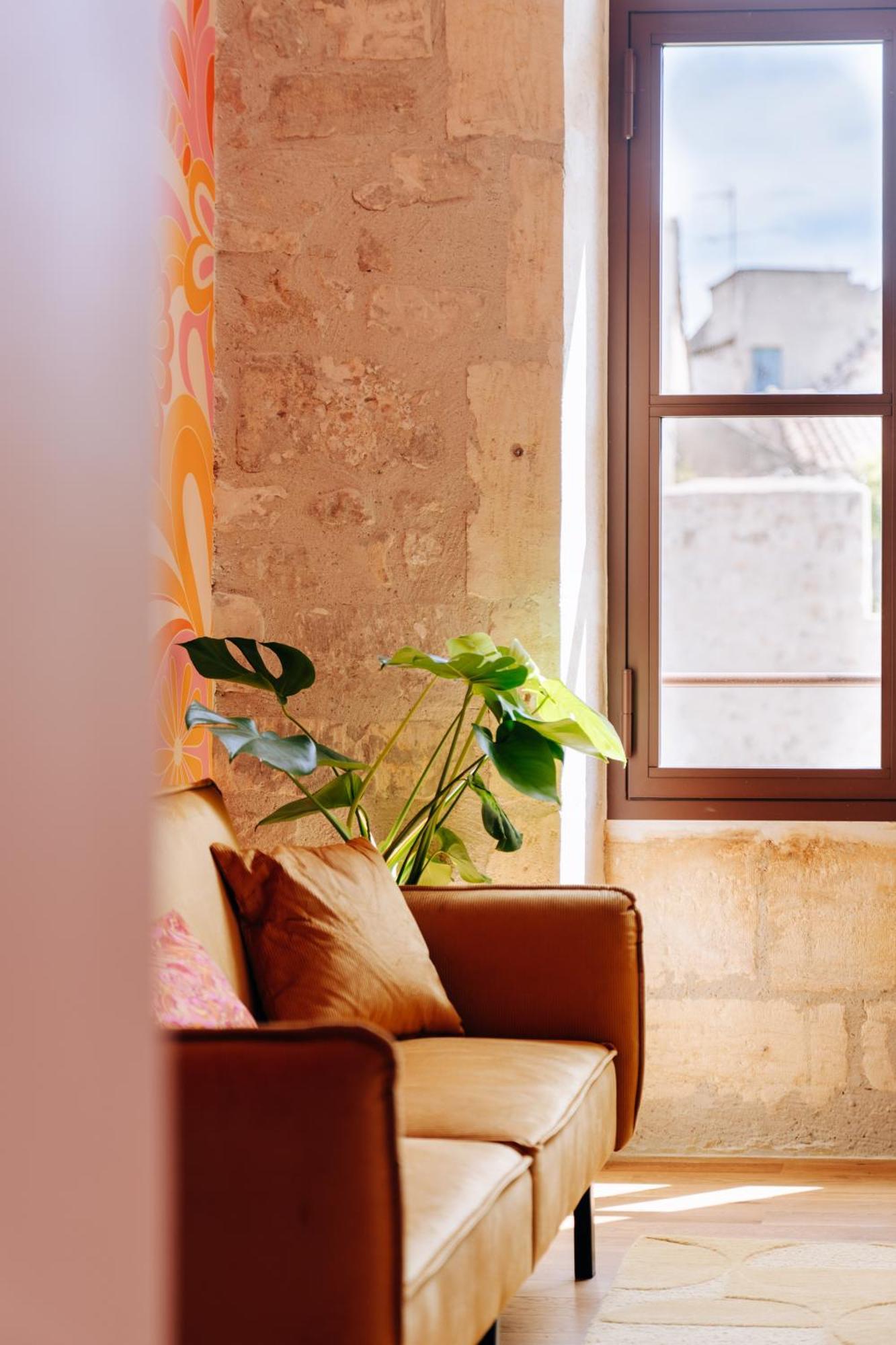 Le Jardin Des Cordeliers Bed & Breakfast Tarascon Exterior photo